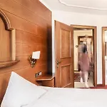 Elisabeth 3*